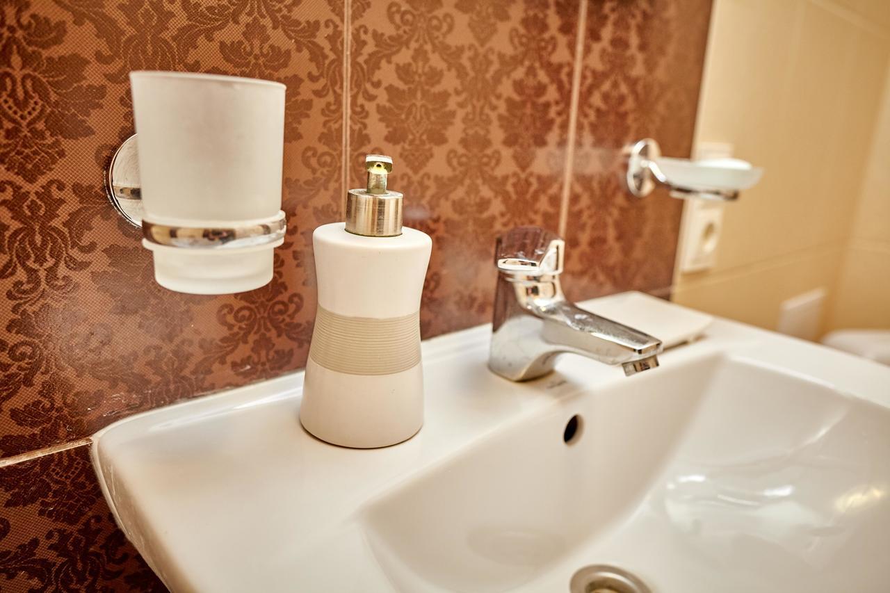 City Center Lux Family Apartment Vinnitsya Dış mekan fotoğraf